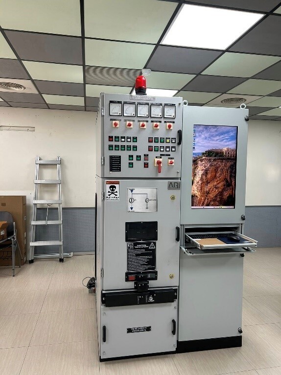 高壓電訓練模擬機