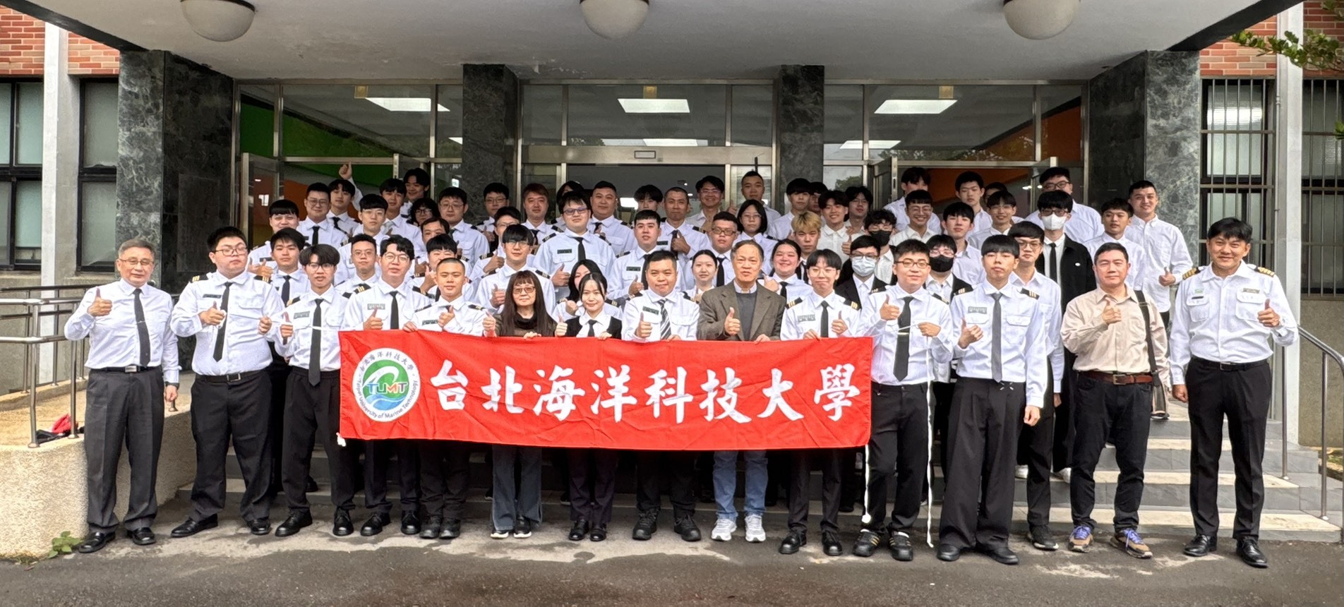 輪機系115御風號海上實習